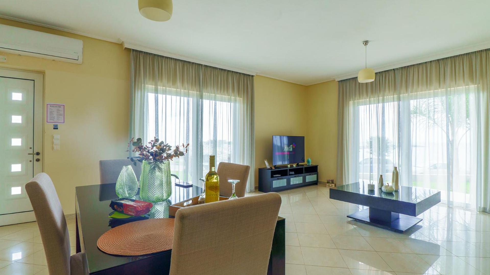 Aristea Apartments Palaiochora Bagian luar foto