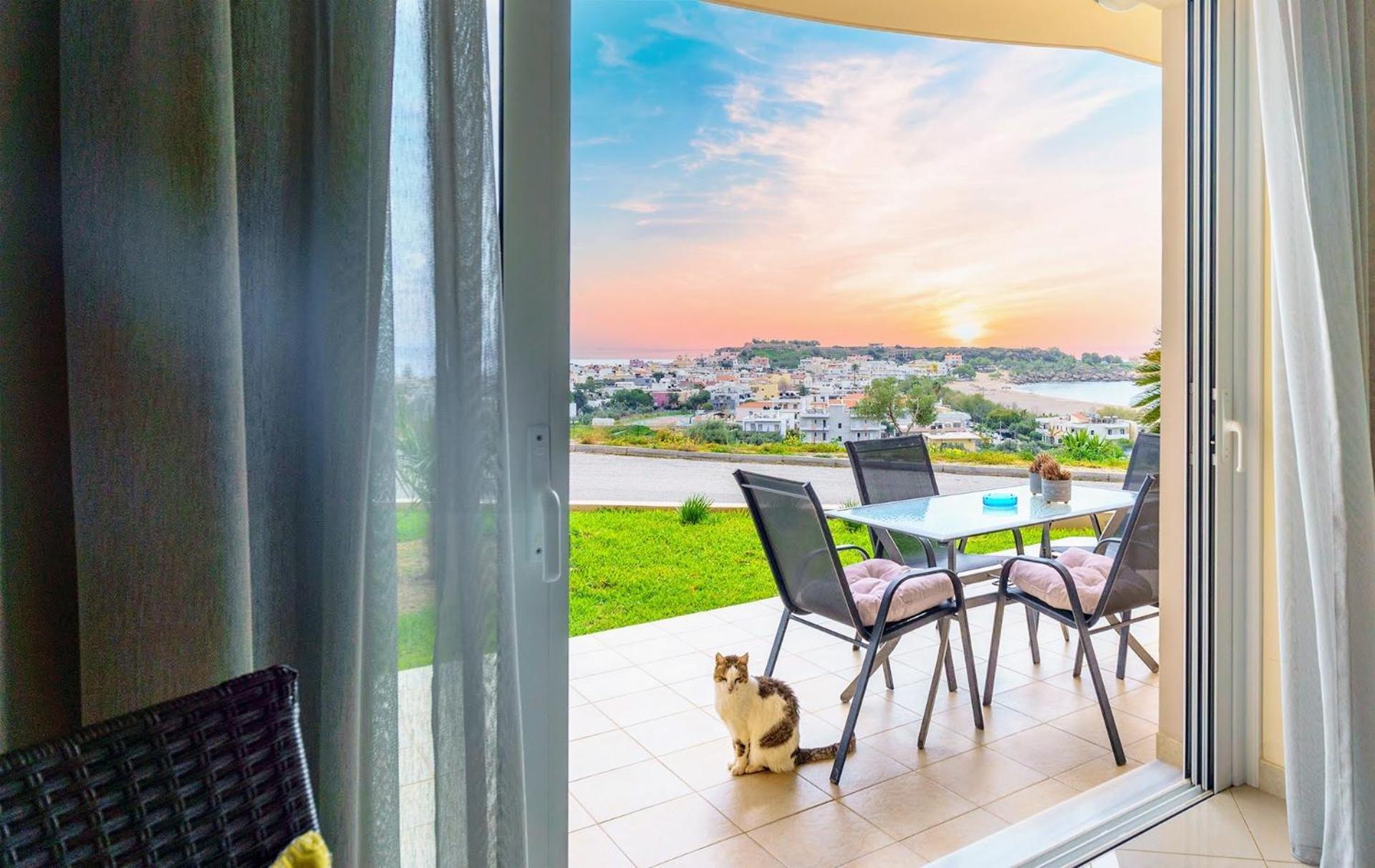 Aristea Apartments Palaiochora Bagian luar foto